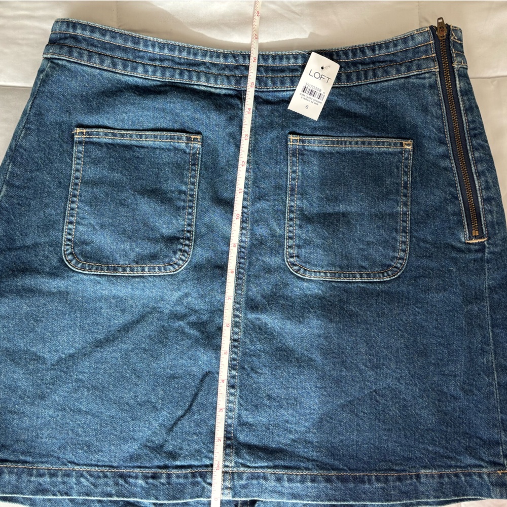 Loft NWT Denim Patch Pocket Mini Skirt. Size 6